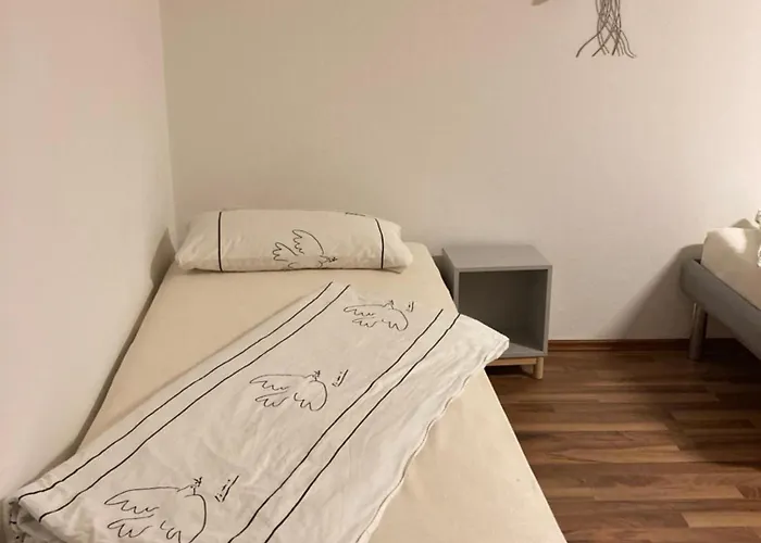 Zimmer- Ruhe Am Moehrenbach Monheim (Bavaria)